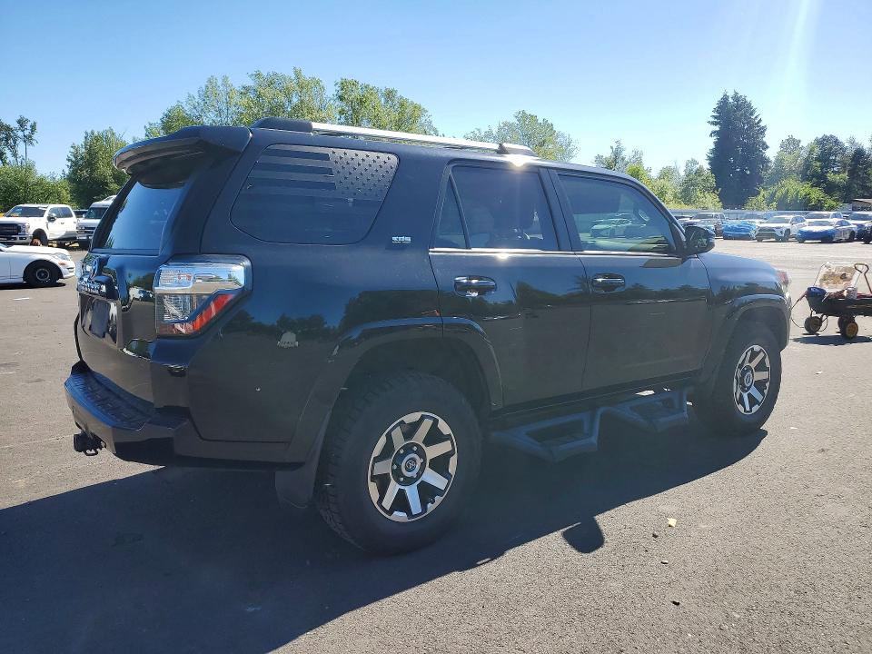2020 Toyota 4runner VIN JTEBU5JR0L5800789 COPART salvage auction — SIDE, Or - Salvage Title Certificate, sold $9,200 on 2026-07-29 (photo 3)