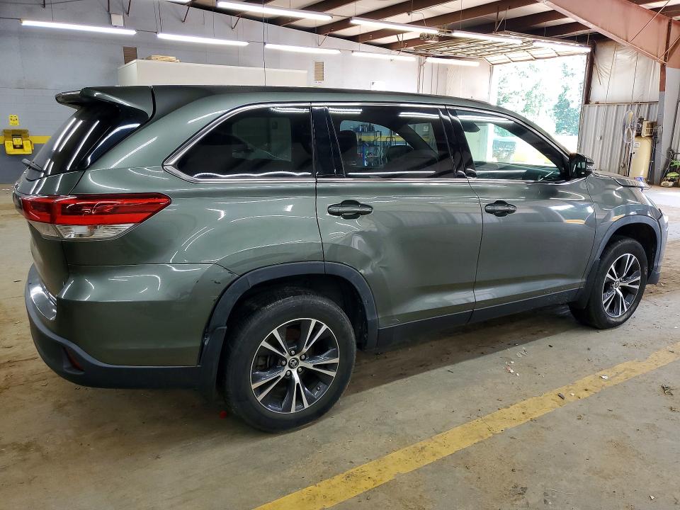 2019 Toyota VIN 5TDBZRFH0KS726828 COPART salvage auction — FRONT END, Nc - Salvage Certificate Of Title, sold $175 on 2026-07-29 (photo 3)