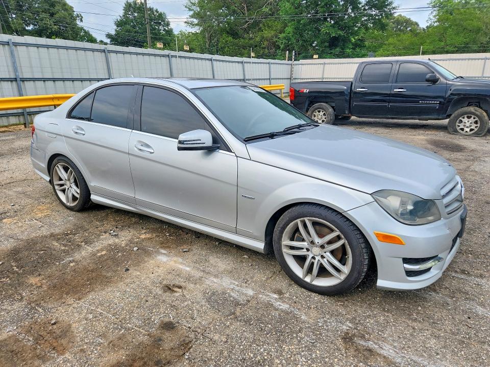 2012 Mercedes-benz VIN WDDGF4HB9CA679930 COPART salvage auction — VANDALISM, Fl - Cert Of Title Slvg Rebuildable, sold $1,650 on 2026-08-03 (photo 4)