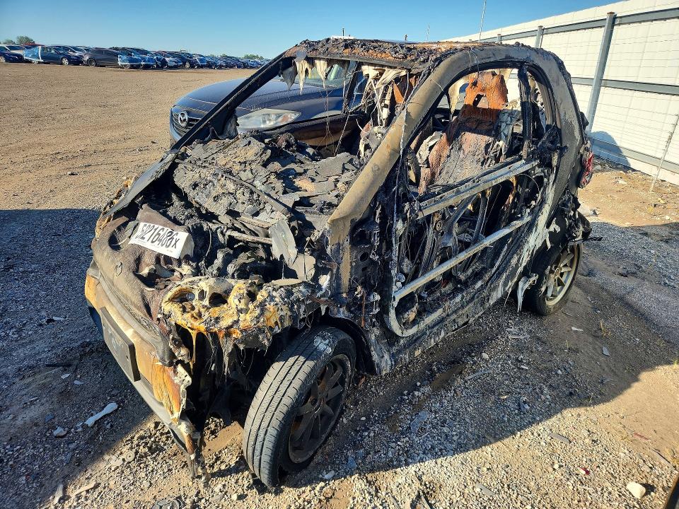 2008 Smart Fortwo VIN WMEEJ31X28K164545 COPART salvage auction — BURN, Il - Junking Cert Of A Vehicle, sold $225 on 2026-07-16 (photo 1)