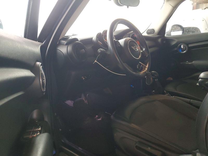 2015 Mini Cooper VIN WMWXS5C59FT833071 COPART salvage auction — MINOR DENT/SCRATCHES, Tx - Certificate Of Title, sold $575 on 2026-07-28 (photo 8)