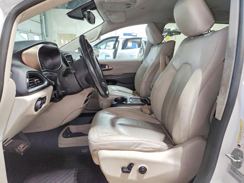 2017 Chrysler Pacifica VIN 2C4RC1EG8HR550929 COPART salvage auction — FRONT END, Mi - Certificate Of Title, sold $2,400 on 2026-07-09 (photo 7)