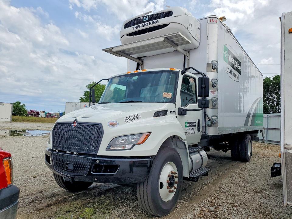 2026 International Mv-series VIN 1HTEUMML1TS681836 COPART salvage auction — ROOF, Il - Certificate Of Title, sold $72,500 on 2026-07-29 (photo 1)