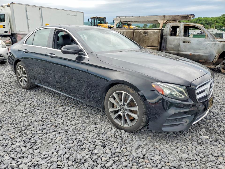 2018 Mercedes-benz VIN WDDZF6GBXJA434069 COPART salvage auction — REAR END, Salvage Title, sold $9,500 on 2026-08-26 (photo 4)