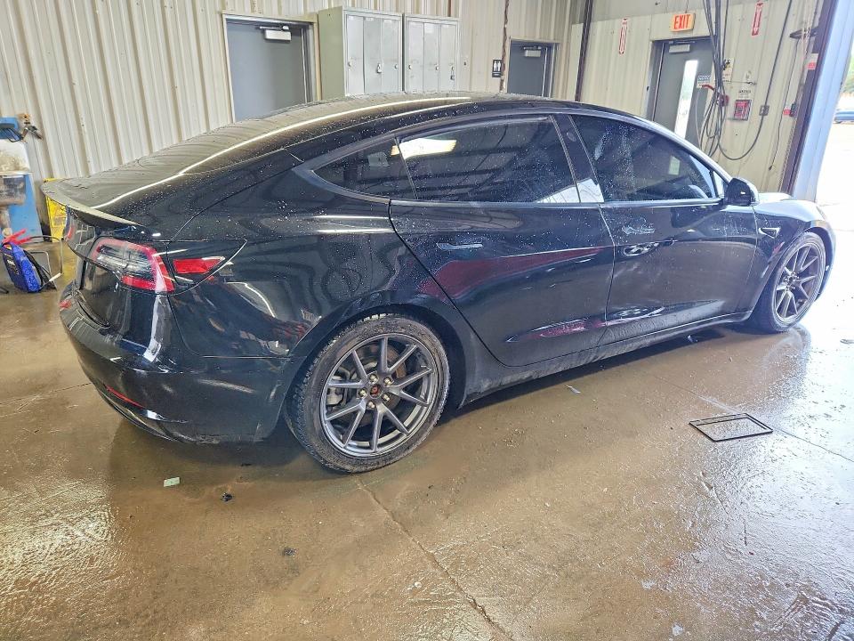 2021 Tesla Model 3 VIN 5YJ3E1EB6MF869496 COPART salvage auction — SIDE, IL - SALVAGE CERTIFICATE, sold $10,800 on 2026-07-30 (photo 3)