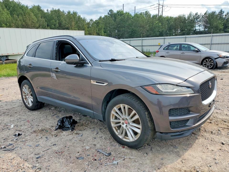 2017 Jaguar F-pace VIN SADCK2BV8HA054264 COPART salvage auction — NORMAL WEAR, Wv - Certificate Of Title, sold $1,700 on 2026-07-27 (photo 4)