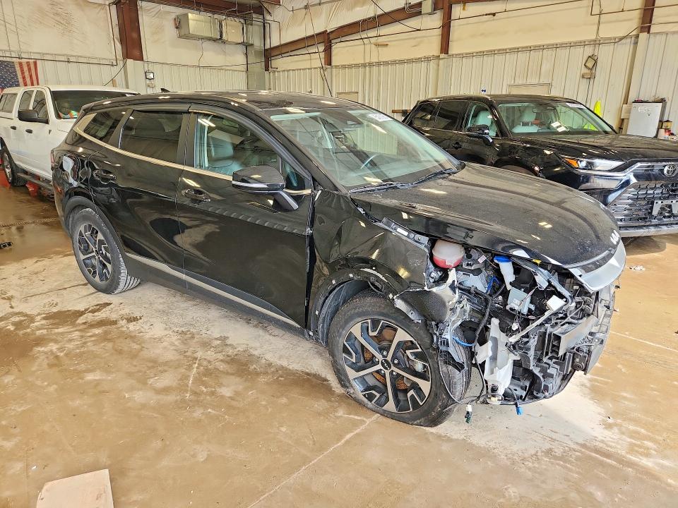 2023 Kia Sportage VIN 5XYK33AF5PG005218 COPART salvage auction — FRONT END, WI - CERT OF TITLE-SALVAGE VEHICLE, sold $375 on 2026-07-27 (photo 4)