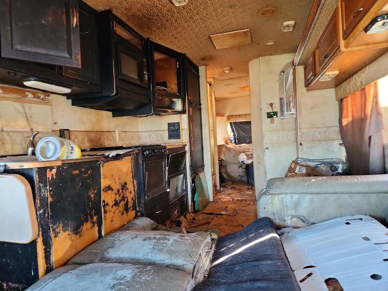 2003 Ford Econoline VIN 1FDXE45S33HB84692 COPART salvage auction — REAR END, Ca - Salvage Certificate, sold $2 on 2026-07-23 (photo 6)