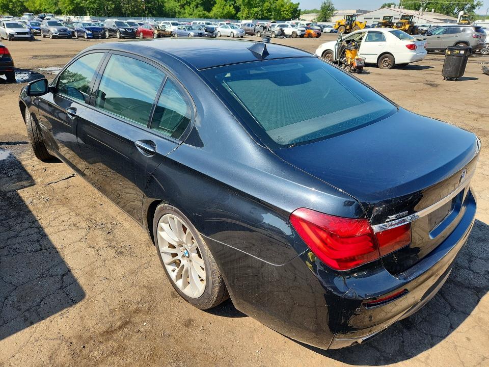 2013 BMW 7er VIN WBAYF8C58DD139716 COPART salvage auction — MECHANICAL, CT - CERT OF TITLE-REBUILT, sold $475 on 2026-07-24 (photo 2)