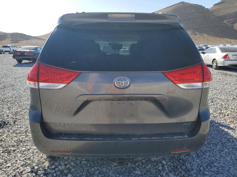 2011 Toyota Sienna VIN 5TDYK3DC9BS020556 COPART salvage auction — FRONT END, Nv - Salvage Title, sold $1,600 on 2026-07-15 (photo 6)