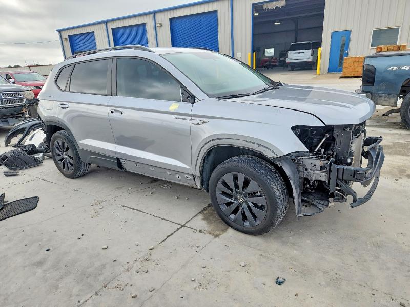 2022 Volkswagen Taos VIN 3VVCX7B25NM017463 COPART salvage auction — FRONT END, Tx - Salvage Vehicle Title, sold $4,100 on 2026-07-02 (photo 4)