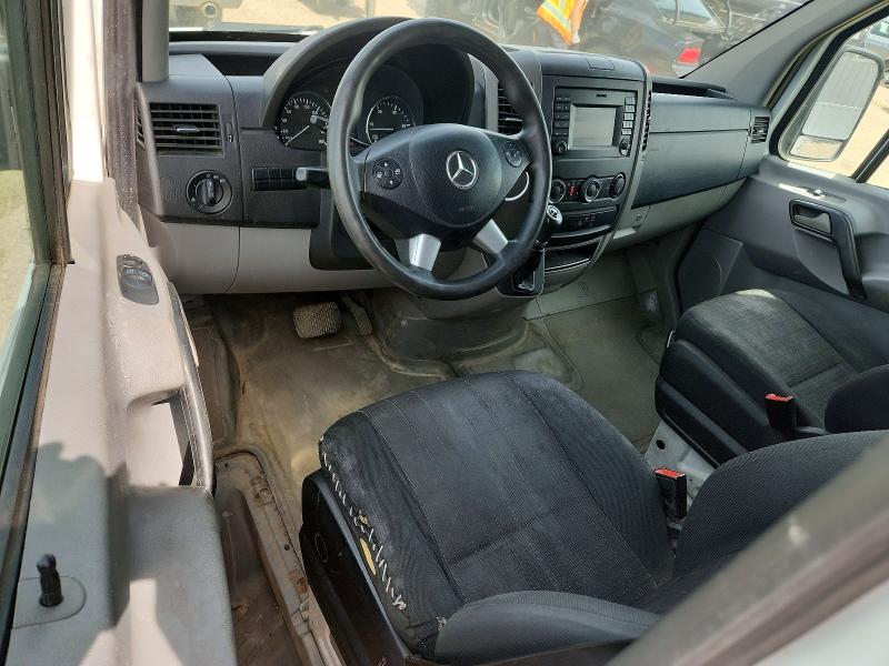 2016 Mercedes-benz Sprinter VIN WD3BE7CD4GP353967 COPART salvage auction — HAIL, AB - BOS - ACTIVE, sold $4,400 on 2026-07-23 (photo 8)