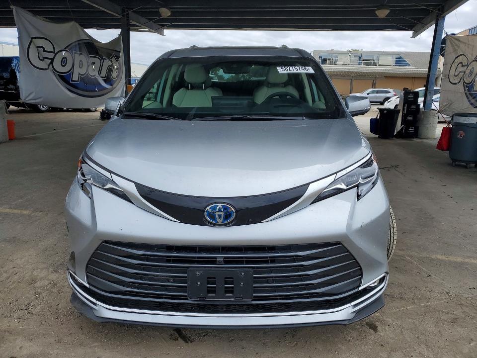 2025 Toyota Sienna VIN 5TDESKFCXSS198051 COPART salvage auction — FRONT END, CA - SALVAGE CERTIFICATE, sold $34,500 on 2026-07-14 (photo 5)