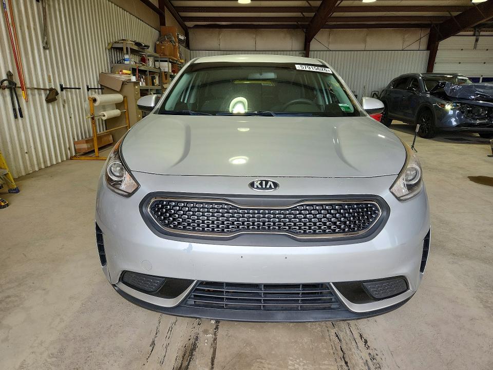 2017 Kia Niro VIN KNDCB3LC4H5080190 COPART salvage auction — MINOR DENT/SCRATCHES, Va - Dealer Only Clean Title (P), sold $3,250 on 2026-07-31 (photo 5)