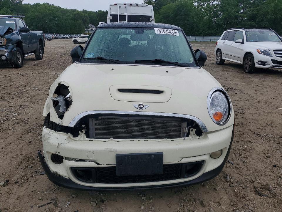 2011 Mini Cooper VIN WMWSV3C51BTY10691 COPART salvage auction — FRONT END, MA - CERT OF TITLE-RECONSTRCTD COLL, sold $425 on 2026-07-02 (photo 5)