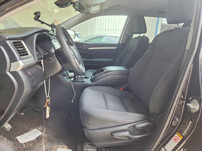 2019 Toyota Highlander VIN 5TDBZRFH4KS731255 COPART salvage auction — MINOR DENT/SCRATCHES, TX - CERTIFICATE OF TITLE, sold $9,400 on 2026-07-16 (photo 7)