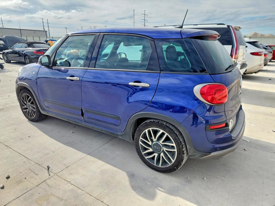 2019 Fiat 500 VIN ZFBNFADH8KZ041701 COPART salvage auction — SIDE, Tx - Salvage Vehicle Title, sold $1,050 on 2026-08-14 (photo 2)