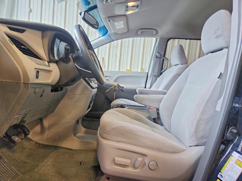 2017 Toyota Sienna VIN 5TDKZ3DC2HS792570 COPART salvage auction — FRONT END, Wi - Junked Vehicle Bill Of Sale, sold $1,750 on 2026-07-06 (photo 7)