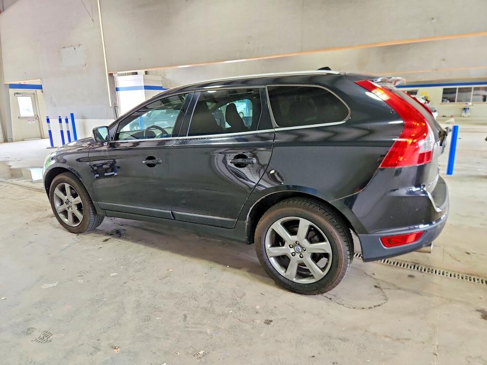 2013 Volvo Xc60 VIN YV4952DZXD2412446 COPART salvage auction — BIOHAZARD/CHEMICAL, VA - CERTIFICATE OF TITLE, sold $425 on 2026-07-02 (photo 2)