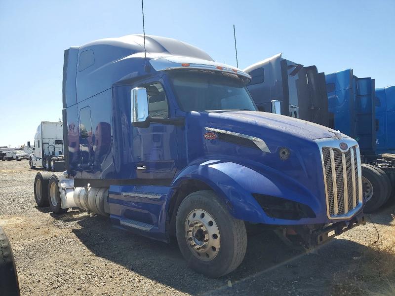 2023 Peterbilt 579 VIN 1XPBD49X0PD828930 — COPART salvage auction photo