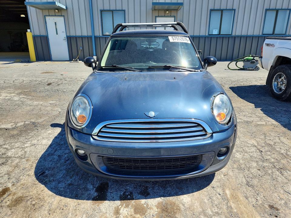 2011 Mini Cooper VIN WMWSU3C59BT096957 COPART salvage auction — SIDE, PA - CERTIFICATE OF SALVAGE, sold $800 on 2026-07-24 (photo 5)