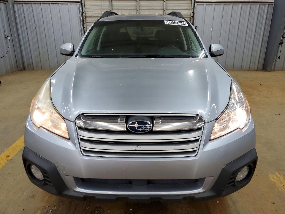 2014 Subaru Outback VIN 4S4BRCDC8E3305669 COPART salvage auction — REAR END, Nc - Salvage Certificate Of Title, sold $1,100 on 2026-07-29 (photo 5)