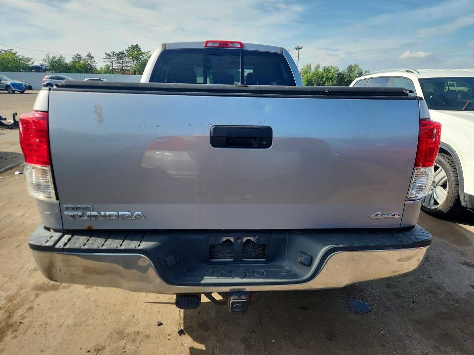 2010 Toyota Tundra VIN 5TFUY5F10AX102172 COPART salvage auction — SIDE, NY - CERT OF TITLE-SALVAGE, sold $4,050 on 2026-07-31 (photo 6)
