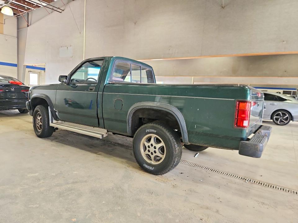 1996 Dodge Dakota VIN 1B7GG26X2TS630749 COPART salvage auction — NORMAL WEAR, VA - CERTIFICATE OF TITLE, sold $1,100 on 2026-07-02 (photo 2)