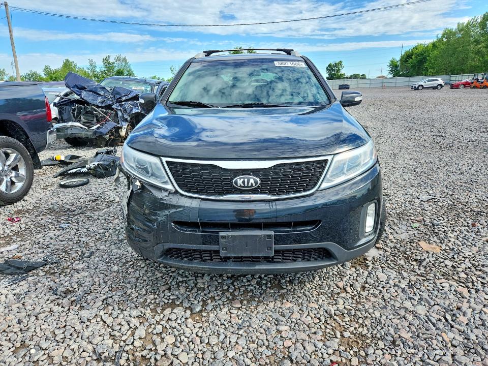 2015 Kia Sorento VIN 5XYKTDA69FG582936 COPART salvage auction — FRONT END, Mt - Certificate Of Title, sold $175 on 2026-07-27 (photo 5)