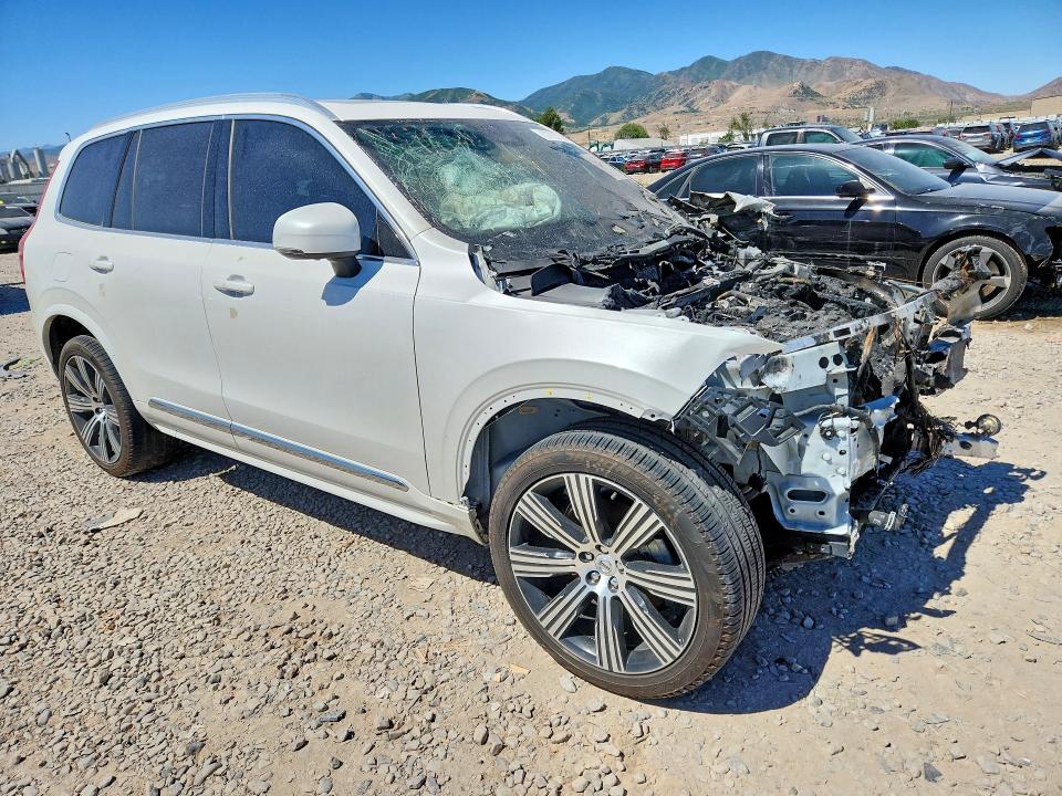 2024 Volvo Xc90 VIN YV4L12PE0R1229807 COPART salvage auction — ENGINE BURN, Ok - Cert Of Title-Salvage, sold $10,000 on 2026-07-28 (photo 4)