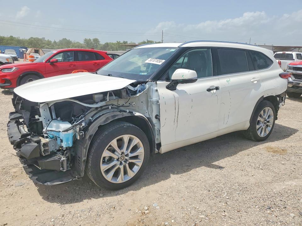 2020 Toyota Highlander VIN 5TDDZRBH1LS013811 COPART salvage auction — REAR END, Tx - Salvage Vehicle Title, sold $13,300 on 2026-07-23 (photo 1)