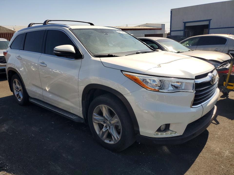 2015 Toyota Highlander VIN 5TDDKRFH9FS078599 COPART salvage auction — FRONT END, MT - CERTIFICATE OF TITLE, sold $7,500 on 2026-07-27 (photo 4)