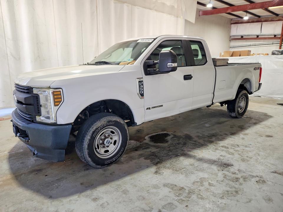 2018 Ford F-350 super duty VIN 1FT8X3BT3JEB36683 COPART salvage auction — SIDE, LA - CERTIFICATE OF TITLE, sold $4,750 on 2026-07-09 (photo 1)