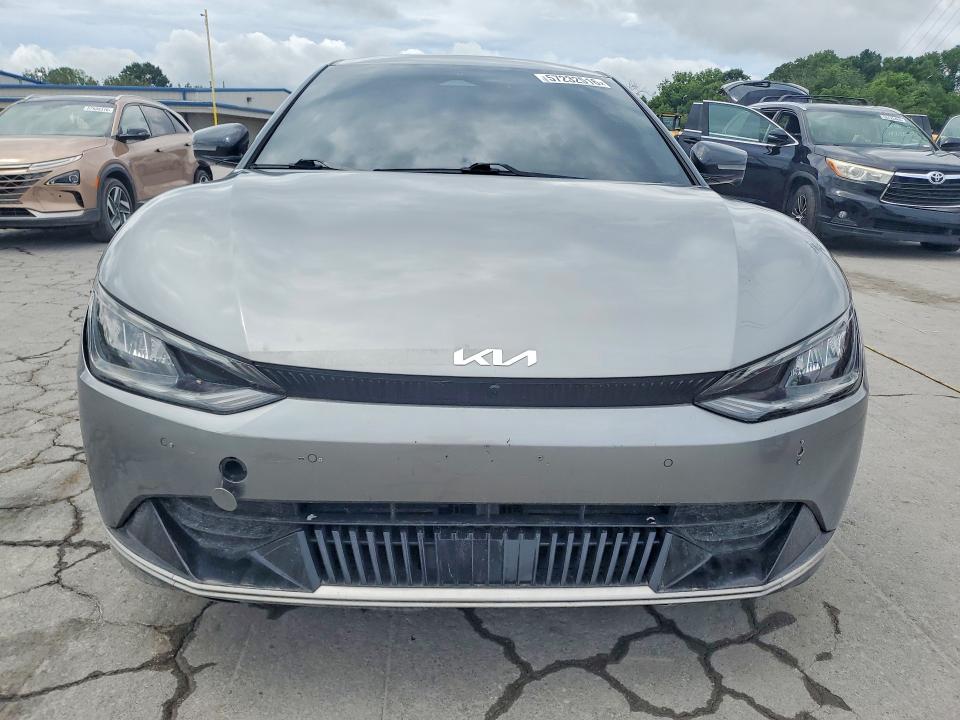 2022 Kia Ev6 VIN KNDC3DLCXN5043210 COPART salvage auction — MINOR DENT/SCRATCHES, In - Certificate Of Title, sold $5,900 on 2026-07-22 (photo 5)