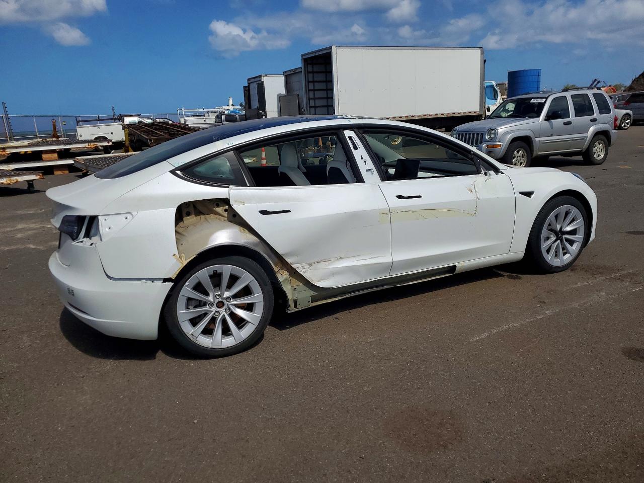 2023 Tesla Model 3 VIN 5YJ3E1EA6PF519586 COPART salvage auction — Rear End, HI - CERTIFICATE OF SALVAGE, sold $4,400 on 2026-09-10 (photo 3)