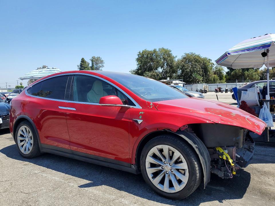 2017 Tesla Model x VIN 5YJXCBE27HF034851 COPART salvage auction — FRONT END, Ca - Salvage Certificate, sold $3,600 on 2026-07-28 (photo 4)