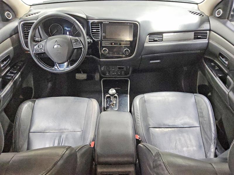 2019 Mitsubishi Outlander VIN JA4AZ3A38KZ008134 COPART salvage auction — NORMAL WEAR, Az - Certificate Of Title, sold $225 on 2026-07-09 (photo 8)
