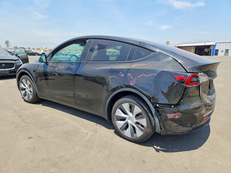 2022 Tesla Model y VIN 7SAYGDEE8NF511378 COPART salvage auction — REAR END, Ca - Salvage Certificate, sold $11,100 on 2026-07-27 (photo 2)