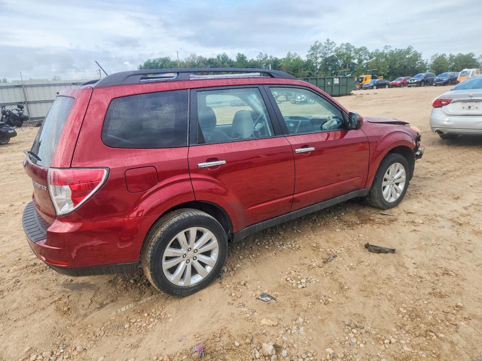 2011 Subaru Forester VIN JF2SHBDC0BH713875 COPART salvage auction — FRONT END, Fl - Certificate Of Destruction, sold $1,250 on 2026-07-06 (photo 3)