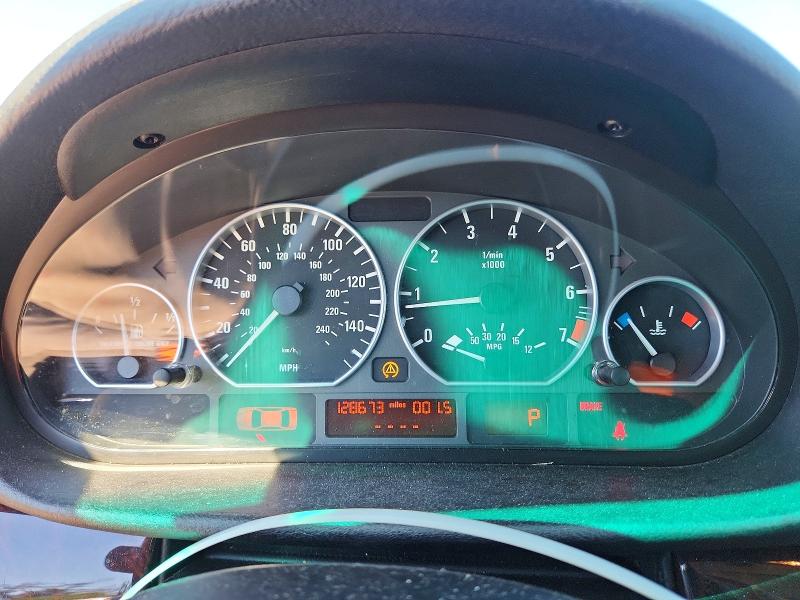 2005 BMW 3 series VIN WBAEW53435PN40003 COPART salvage auction — MINOR DENT/SCRATCHES, Ny - Certificate Of Title, sold $475 on 2026-07-27 (photo 9)