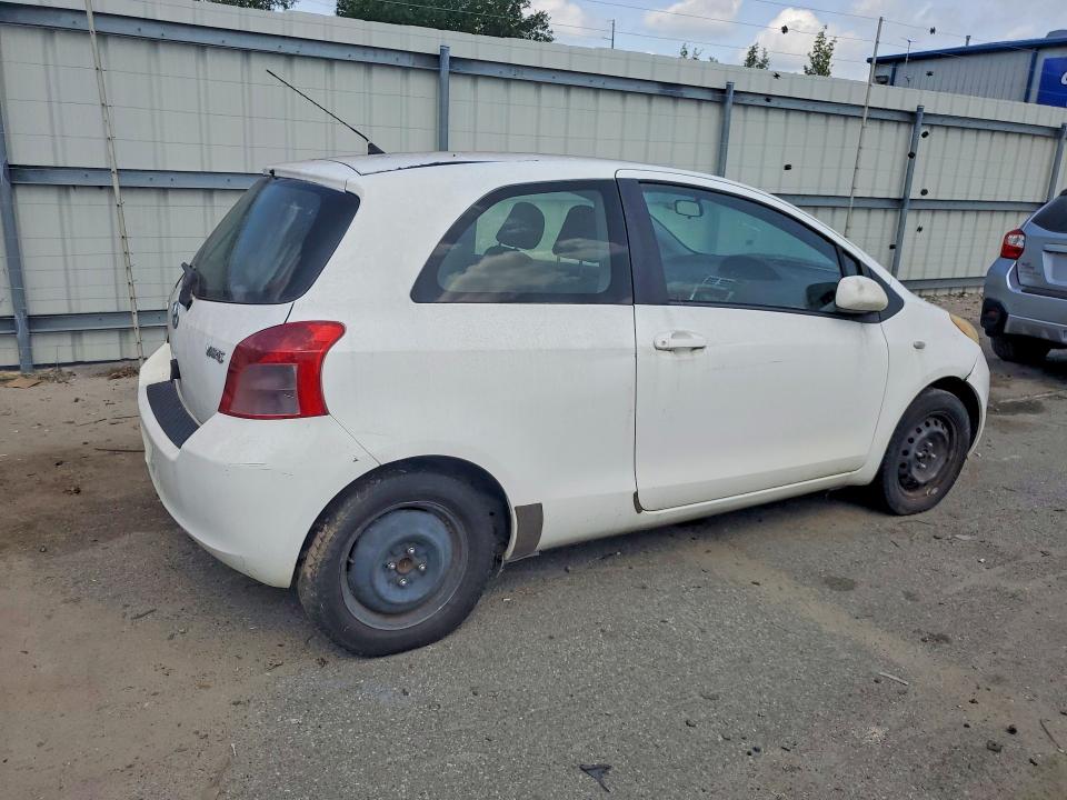 2007 Toyota Yaris VIN JTDJT903X75137499 COPART salvage auction — MECHANICAL, MT - CERTIFICATE OF TITLE, sold $625 on 2026-07-09 (photo 3)