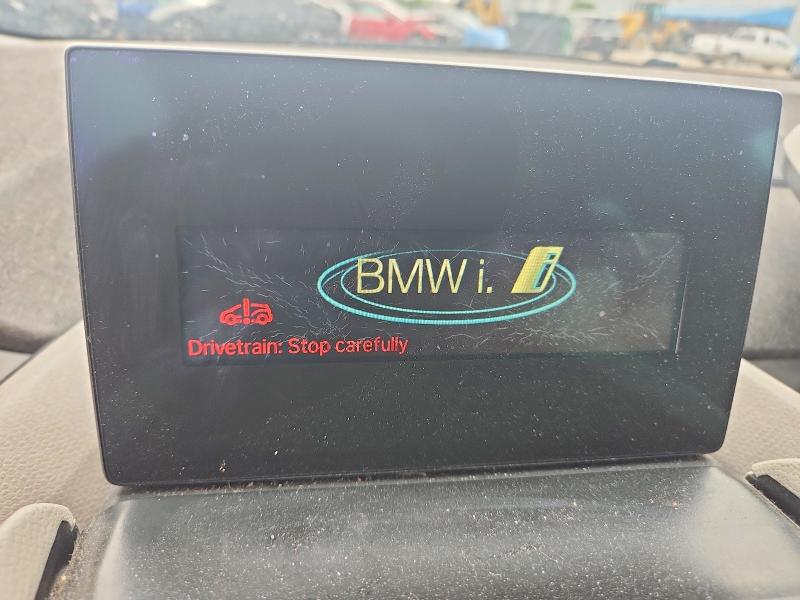 2016 BMW VIN WBY1Z4C52GV505879 COPART salvage auction — MINOR DENT/SCRATCHES, Fl - Cert Of Title Slvg Rebuildable, sold $300 on 2026-07-21 (photo 9)