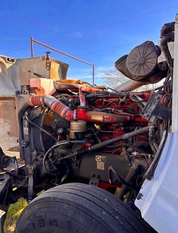 2013 Peterbilt 386 VIN 1XPHD48X5DD187538 COPART salvage auction — NORMAL WEAR, TX - CERTIFICATE OF TITLE (P), sold $7,500 on 2026-07-14 (photo 7)