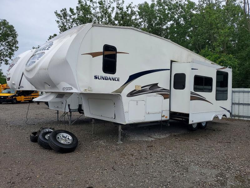 2010 Sundance Recreational vehicle (rv) VIN 5SFSG3527AE209382 COPART salvage auction — VANDALISM, NY - MV-907A SALVAGE CERTIFICATE, sold $1,600 on 2026-07-20 (photo 2)