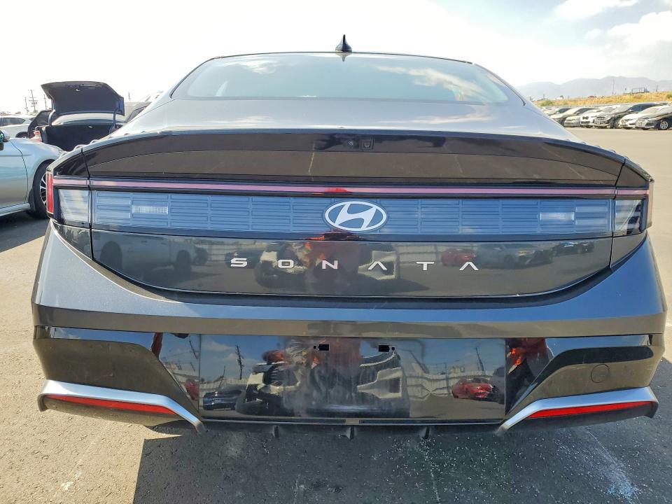 2025 Hyundai Sonata VIN KMHL64JA2SA478309 COPART salvage auction — FRONT END, Ca - Salvage Certificate, sold $7,500 on 2026-07-08 (photo 6)