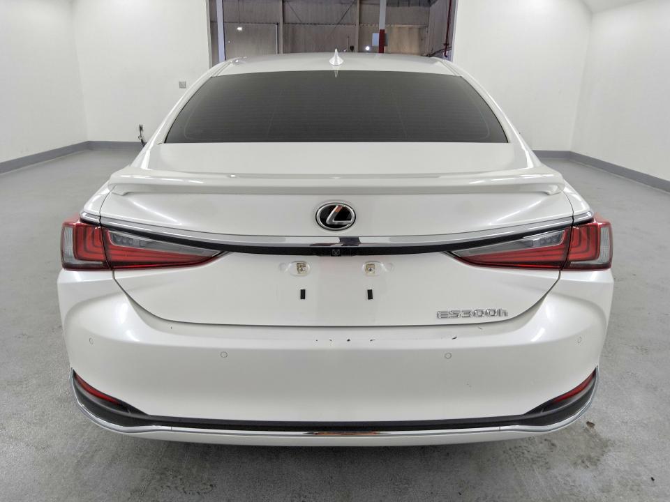 2025 Lexus Es 300h VIN 58ADA1C10SU063155 COPART salvage auction — FRONT END, Ca - Certificate Of Title, sold $24,500 on 2026-07-21 (photo 6)