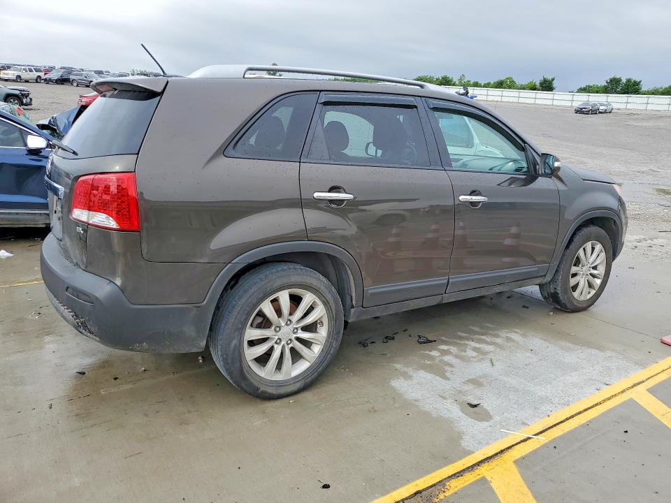 2011 Kia Sorento VIN 5XYKU3A14BG147389 COPART salvage auction — FRONT END, Ky - Cert Of Title-Salvage, sold $1,700 on 2026-07-09 (photo 3)