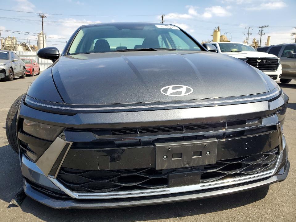 2025 Hyundai Sonata VIN KMHL64JA2SA478309 COPART salvage auction — FRONT END, Ca - Salvage Certificate, sold $7,500 on 2026-07-08 (photo 5)