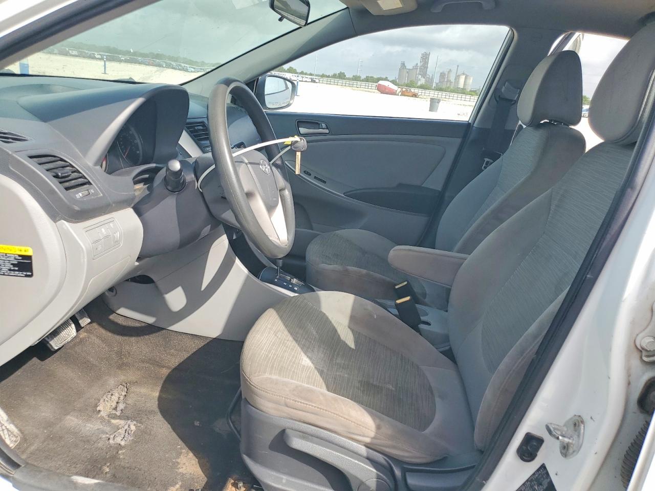 2015 Hyundai Accent VIN KMHCT4AE3FU817174 COPART salvage auction — Front End, TX - CERTIFICATE OF TITLE, sold $775 on 2026-07-09 (photo 7)