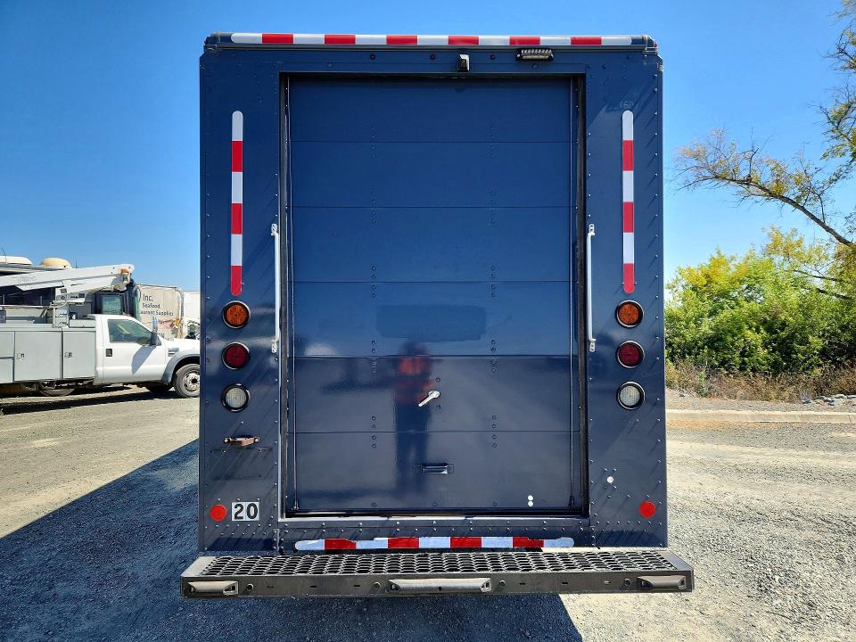 2020 Ford F59 VIN 1F65F5KN5L0A05308 COPART salvage auction — MINOR DENT/SCRATCHES, Ca - Dis/Dlr/Exp Only Clean Title, sold $3,500 on 2026-07-21 (photo 6)
